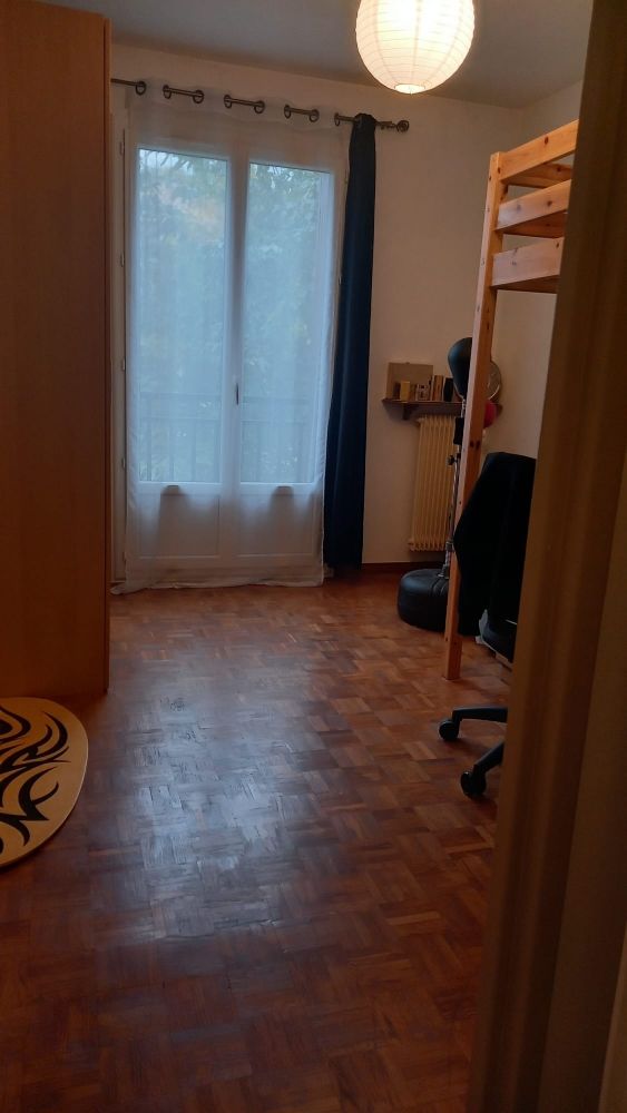 4 pièces avec balcon et parking, 88 m2 Aix Facultés