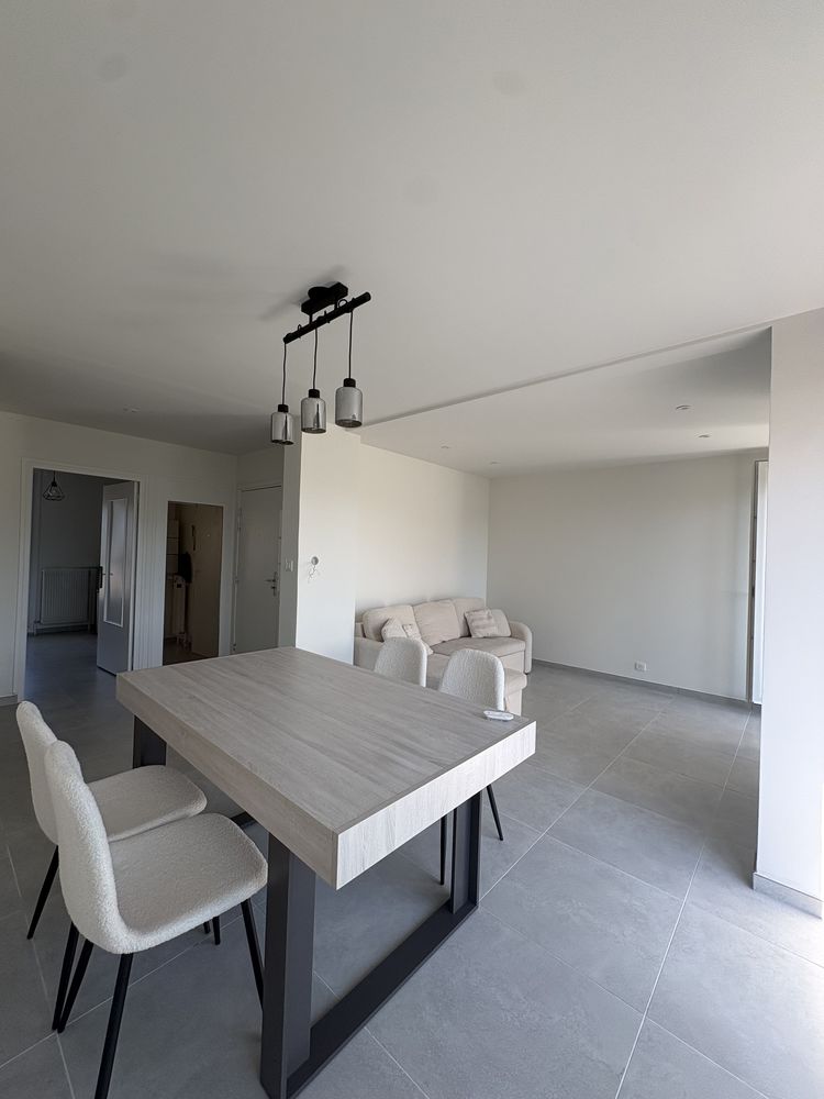 T4 MEUBLÉ ENTIÈREMENT RÉNOVÉ ? 3 CHAMBRES ? VUE MONTAGNES ?