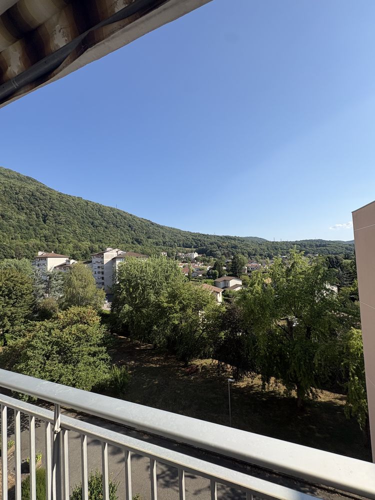 T4 MEUBLÉ ENTIÈREMENT RÉNOVÉ ? 3 CHAMBRES ? VUE MONTAGNES ?
