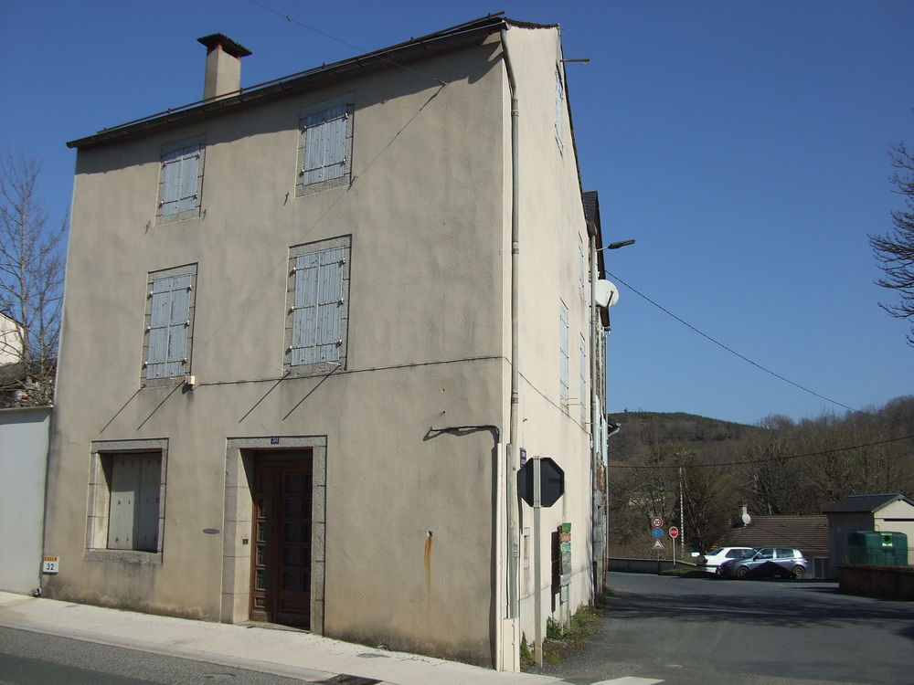 OPPORTUNITE Maison ancienne en bon état général: BRASSAC 81