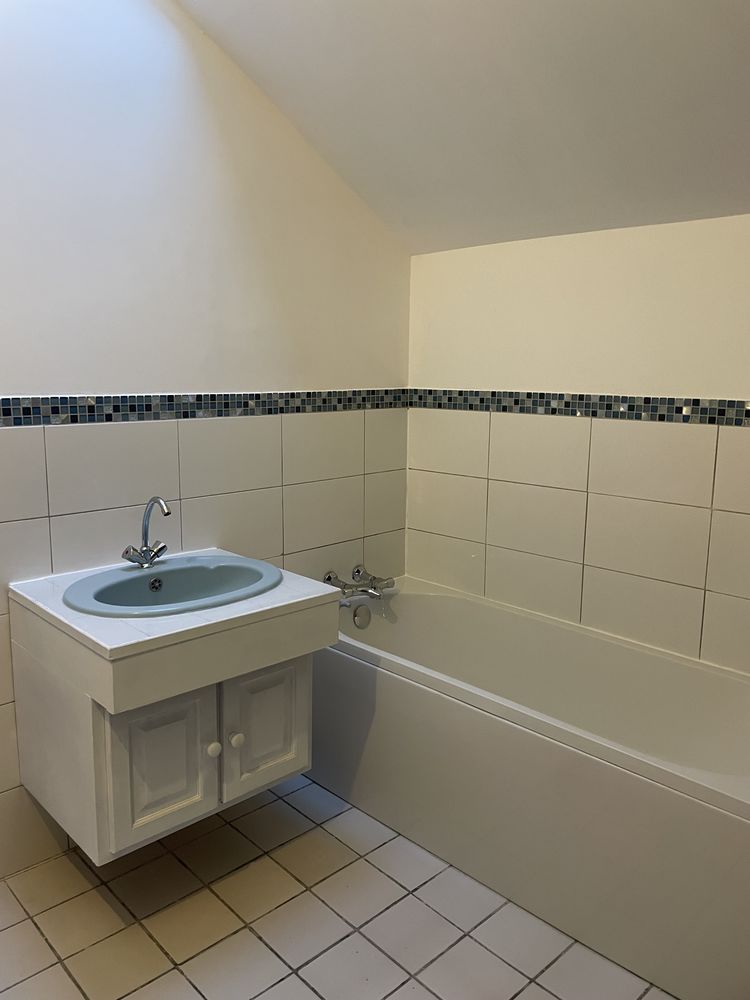 MAISON TYPE LOFT DE PLEIN PIED EN CENTRE VILLE DE LOUVIERS.