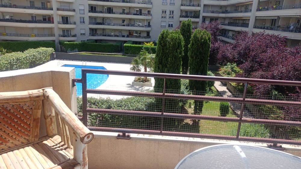 T3 traversant 73m2_Résidence avec Piscine_Lyon3e