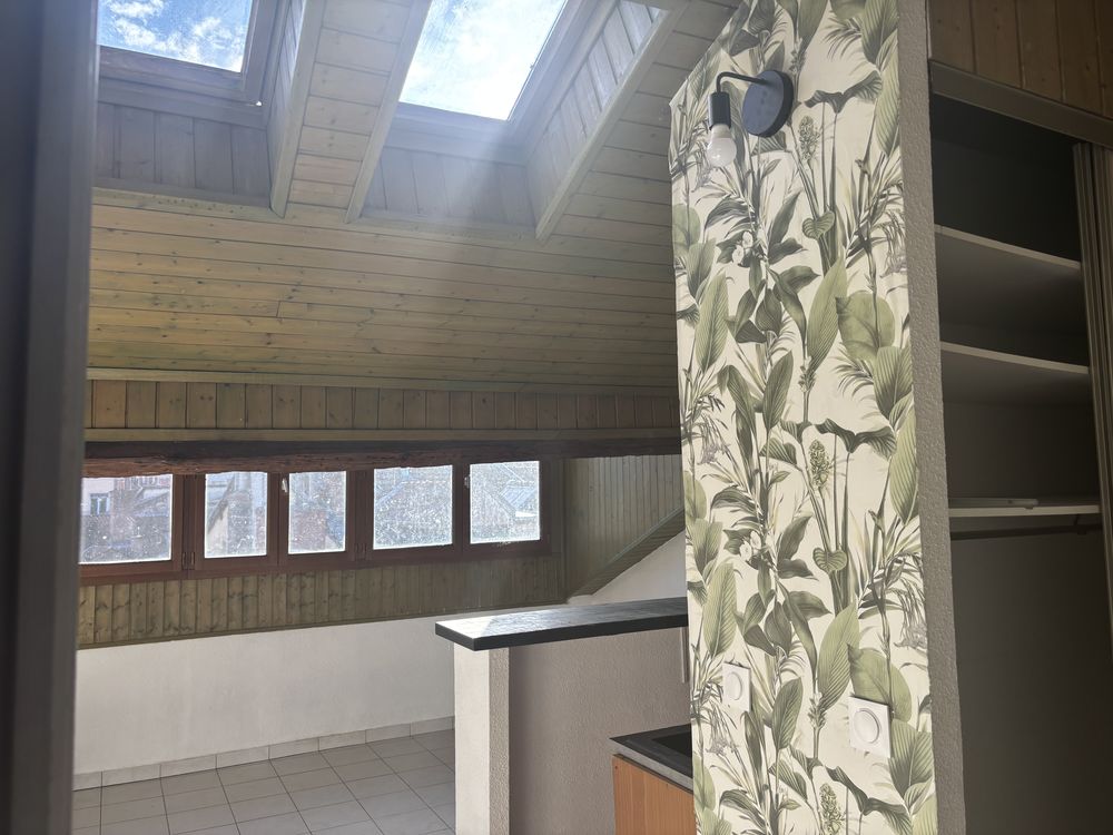 Appartement T2 au 5éme étage magnifique vu sur les montagne