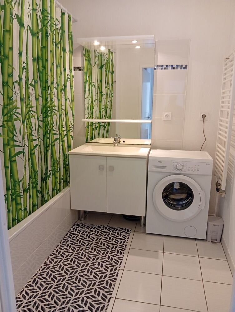 MEUBLEE T3 COURTE DUREE