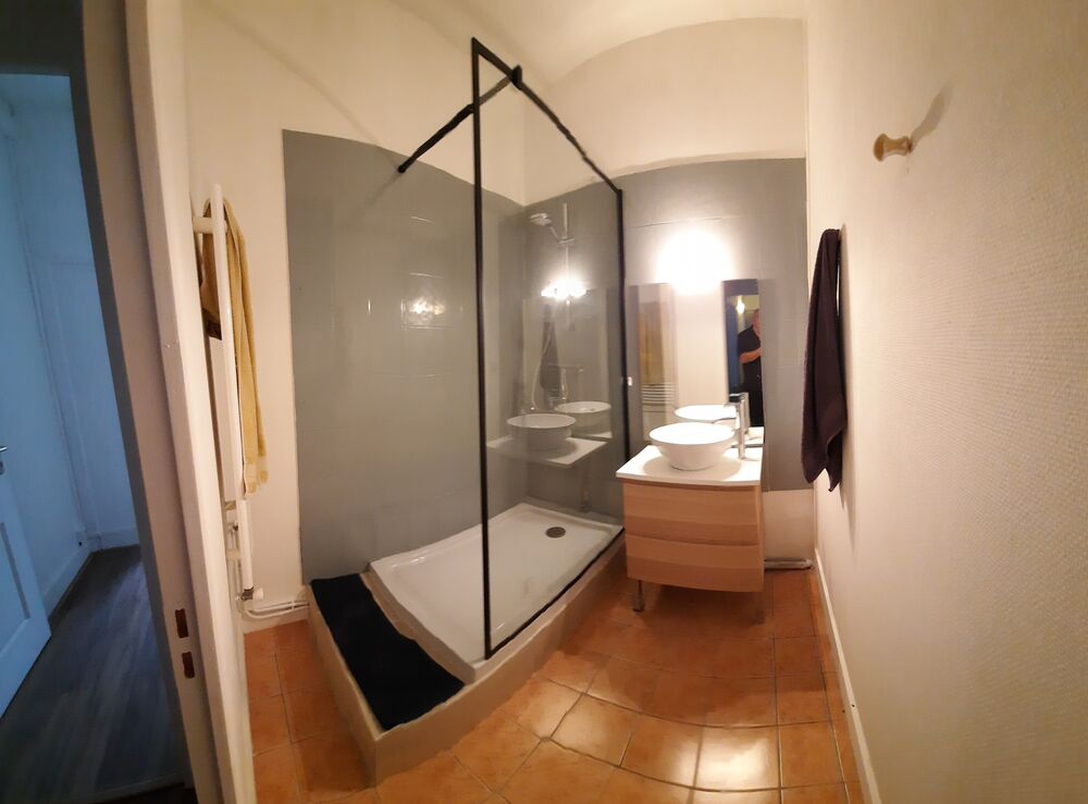 appartement meuble compose de 2 chambre