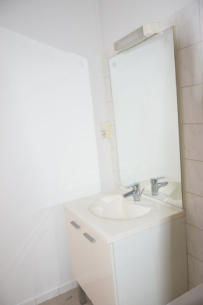 F3 + cuisine - 65 m² - Quartier d'affaire Chateaucreux -Gare