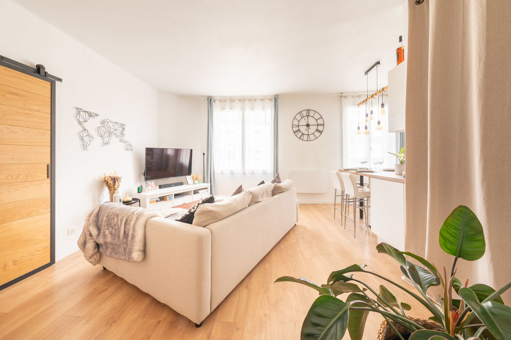 Palaiseau centre-ville ? T2 traversant rénové 51,4 m²