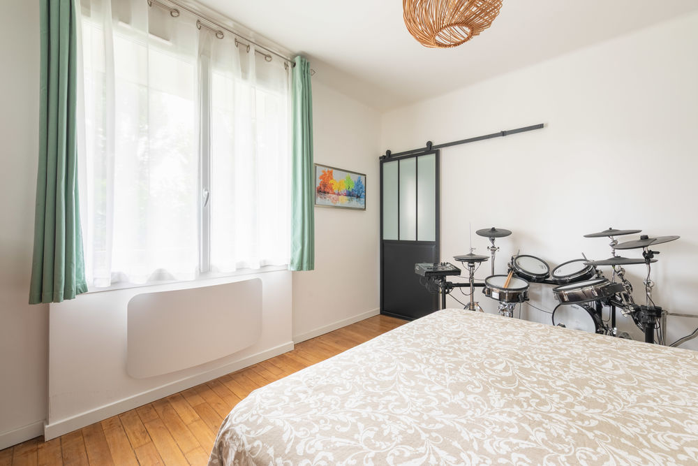 Palaiseau centre-ville ? T2 traversant rénové 51,4 m²