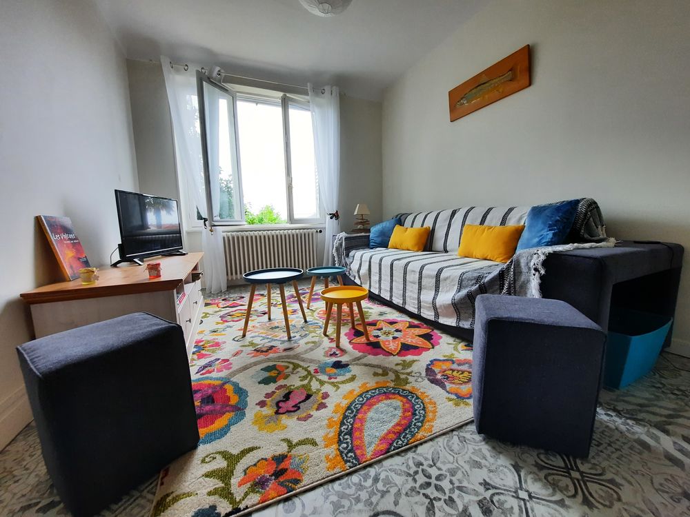 ISSOIRE 63 MAISON meublée 4-5 pièces avec jardin