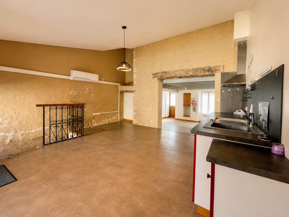 MAISON DE CARACTÈRE ENTIÈREMENT RÉNOVÉE 101 m². PARTICULIER