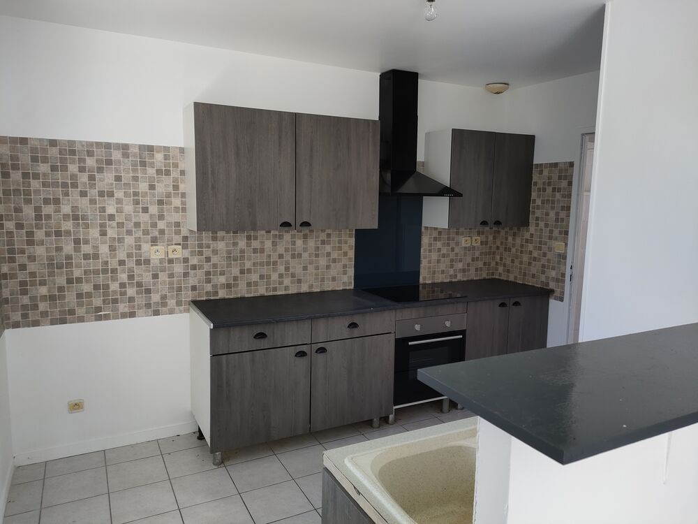 Maison Individuelle 3 Ch Garage Jardin
