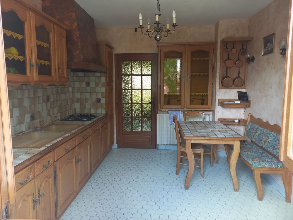 MAISON SUR TELOCHE