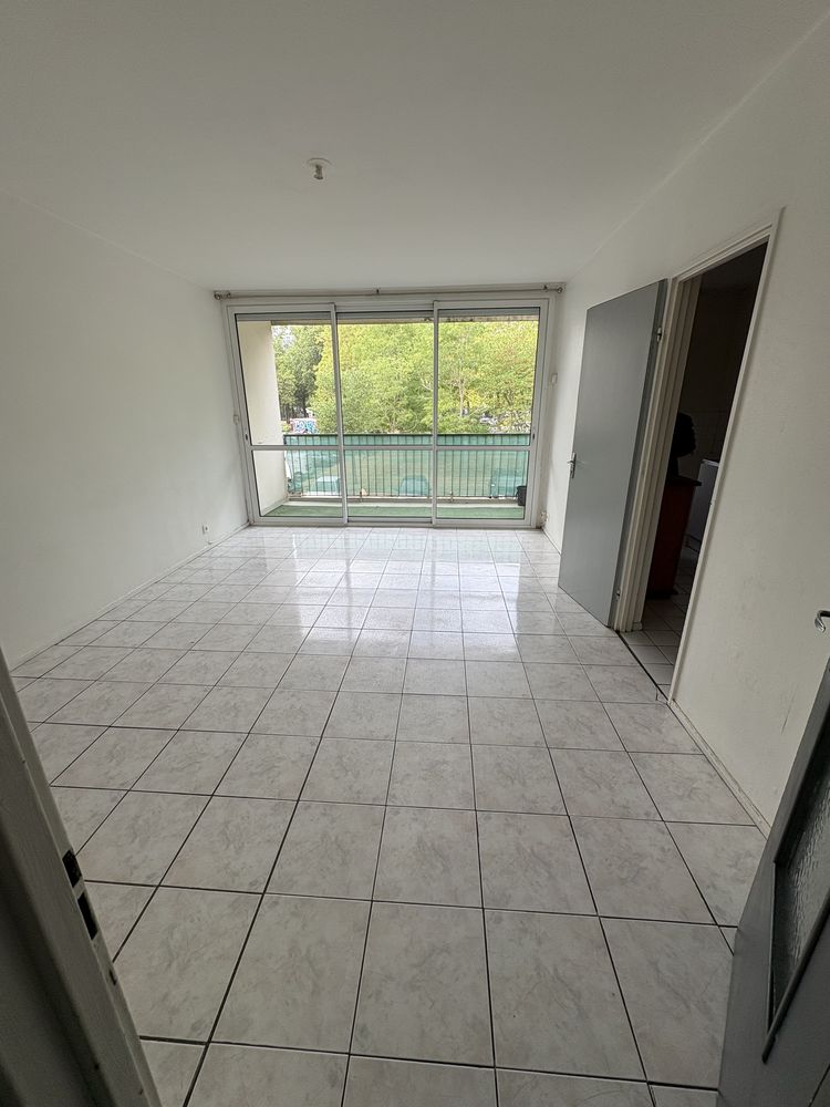 Particulier T3 65m2 + balcon 5m2 Rennes Bréquigny
