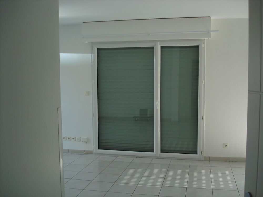 Appartement récent T4 90 m2 quartier République