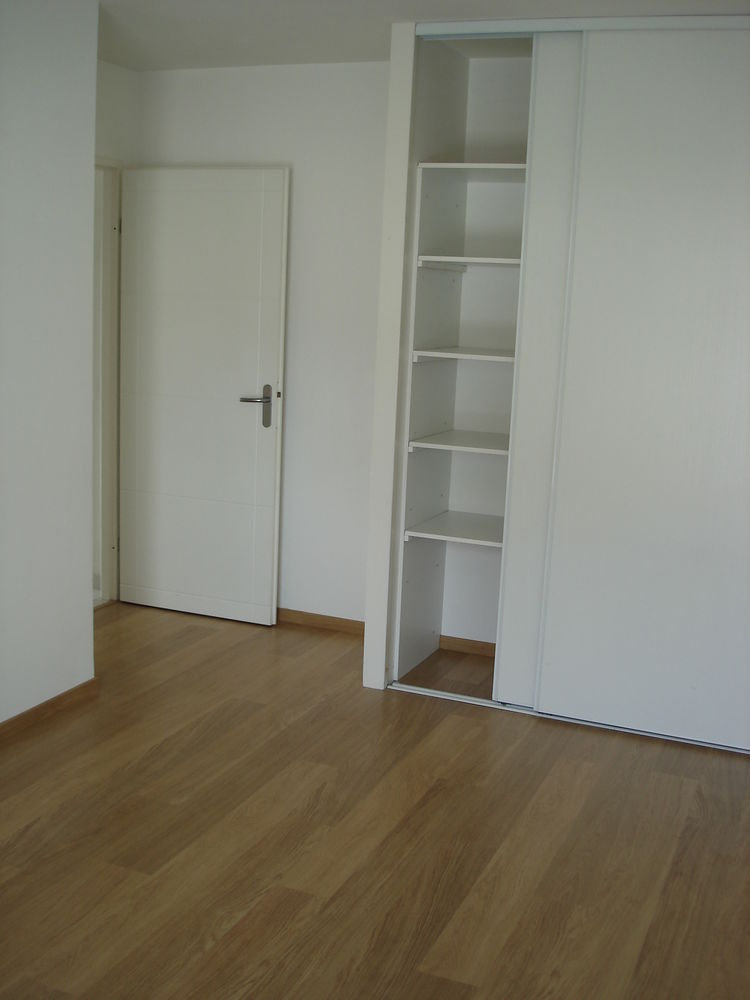 Appartement récent T4 90 m2 quartier République
