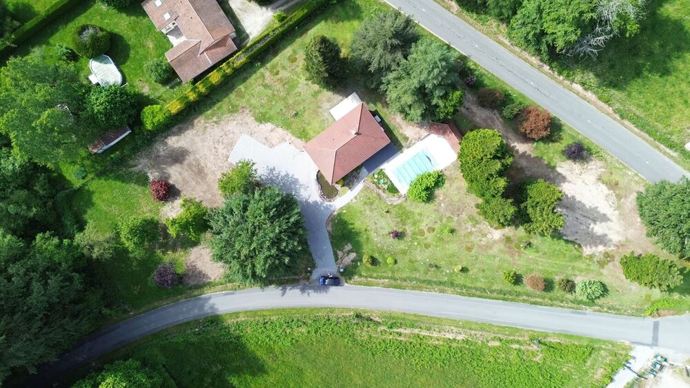 MAISON 117 M2 AVEC PISCINE A BONNAC LA COTE