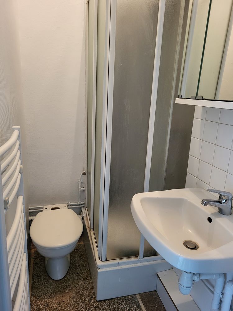 Particulier beau F1 quartier BUGHES Clt-Fd 380€