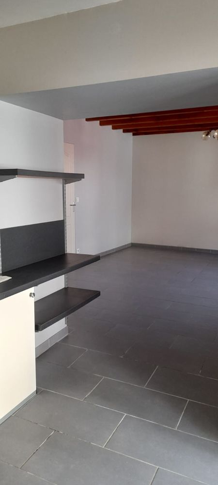 Maison entièrement rénovée 150m2 (120m2 loi carrez)