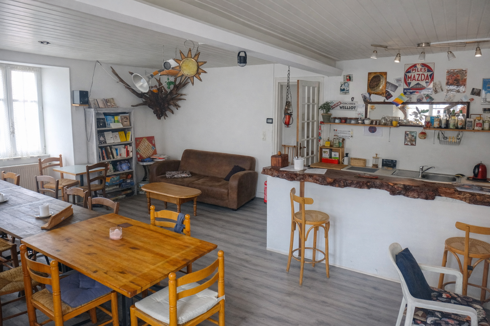 Local commercial + maison + jardin
