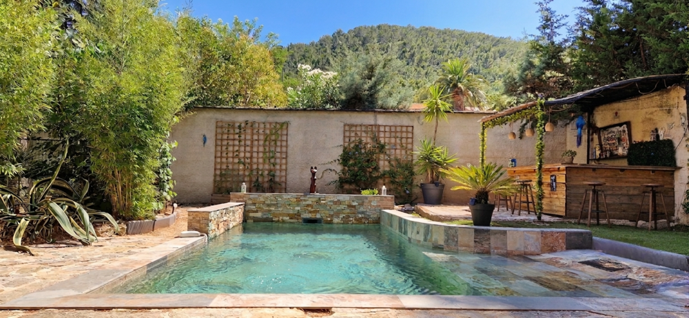 Grande propriété de 208m2 à la Moutonne, fort potentiel