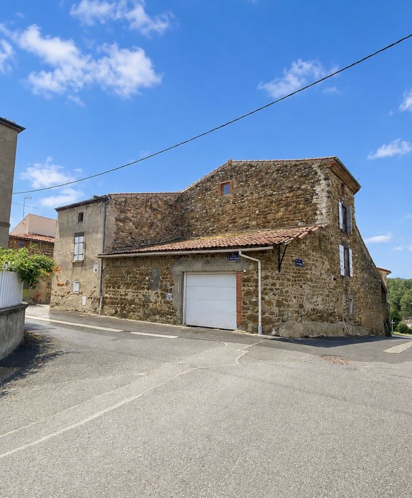 MAISON AVEC GÎTE INDÉPENDANT ET EXTERIEUR - VERTAIZON