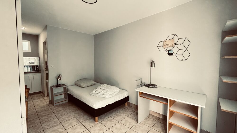 Annonce studio pour etudiant