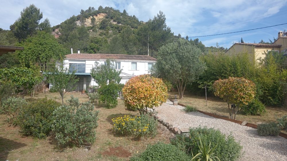 Gonfaron-Maison 104m²-4chambres-terrain 1037m²