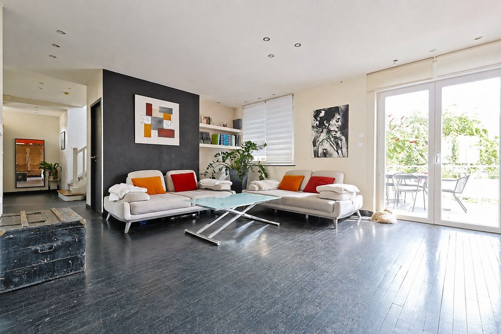 ESSEY-LÈS-NANCY - APPT 183 M² - JARDIN - 5 CH - 2 GARAGES