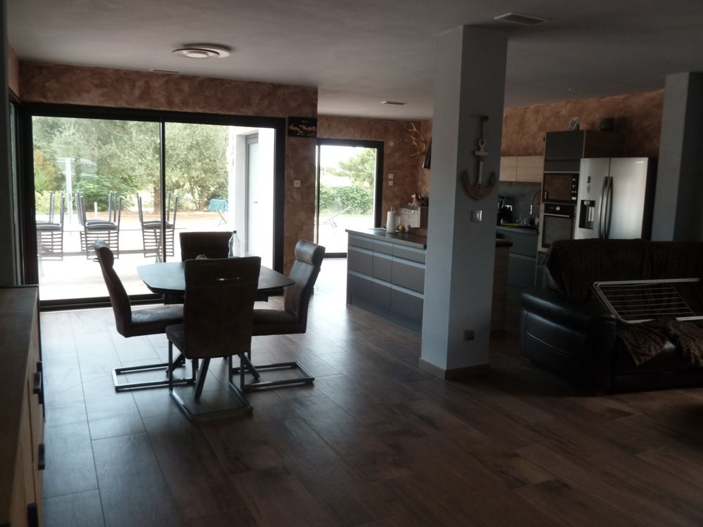 maison de 135m2 sur 12500 m2 de terrain de 2022