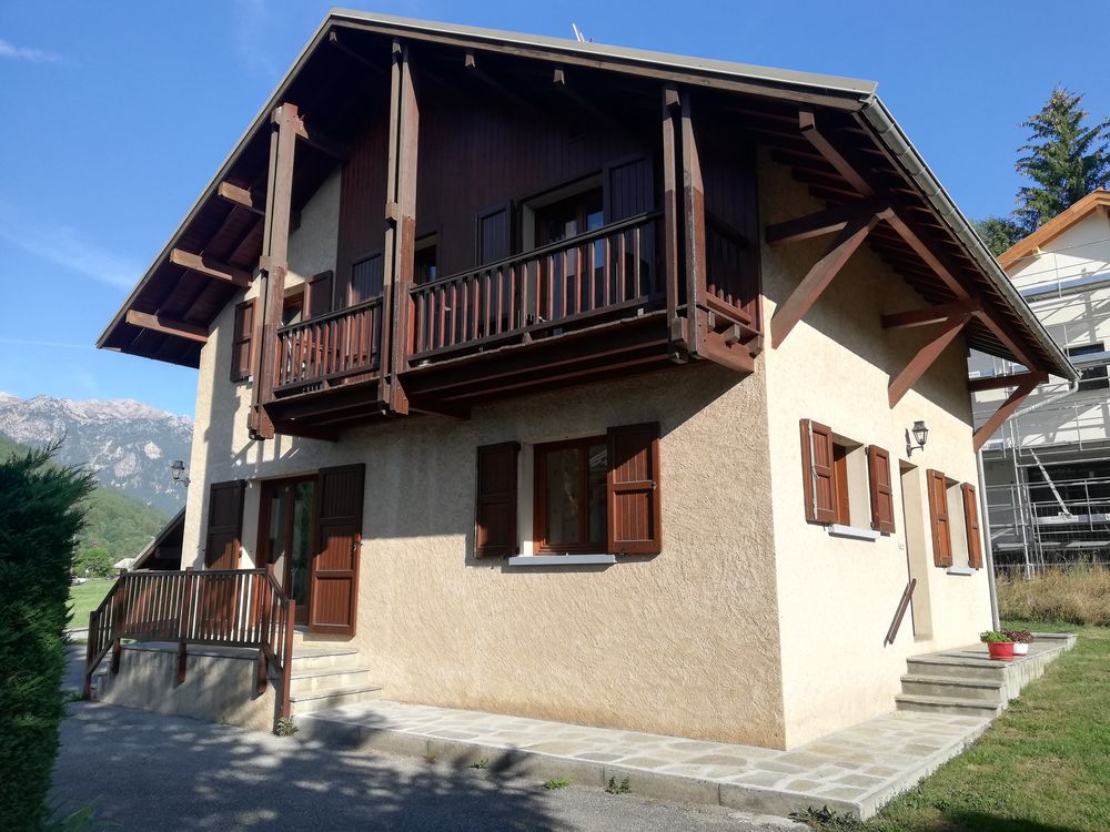 MAISON COMPOSÉE DE DEUX APPARTEMENTS