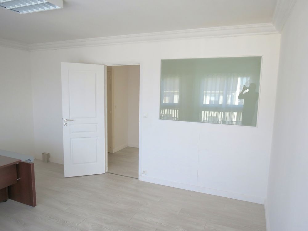 BUREAUX REZE PONT ROUSSEAU