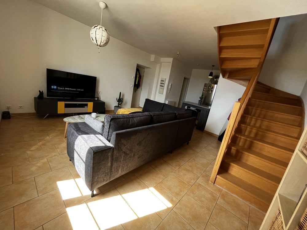 T2 duplex avec cuisine meublée 58 m 2 2 parking