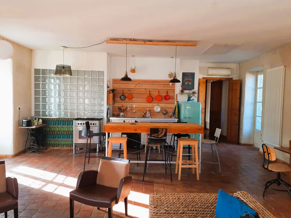 appartement-loft à Lodève 93m² avec terrasse de 15m²