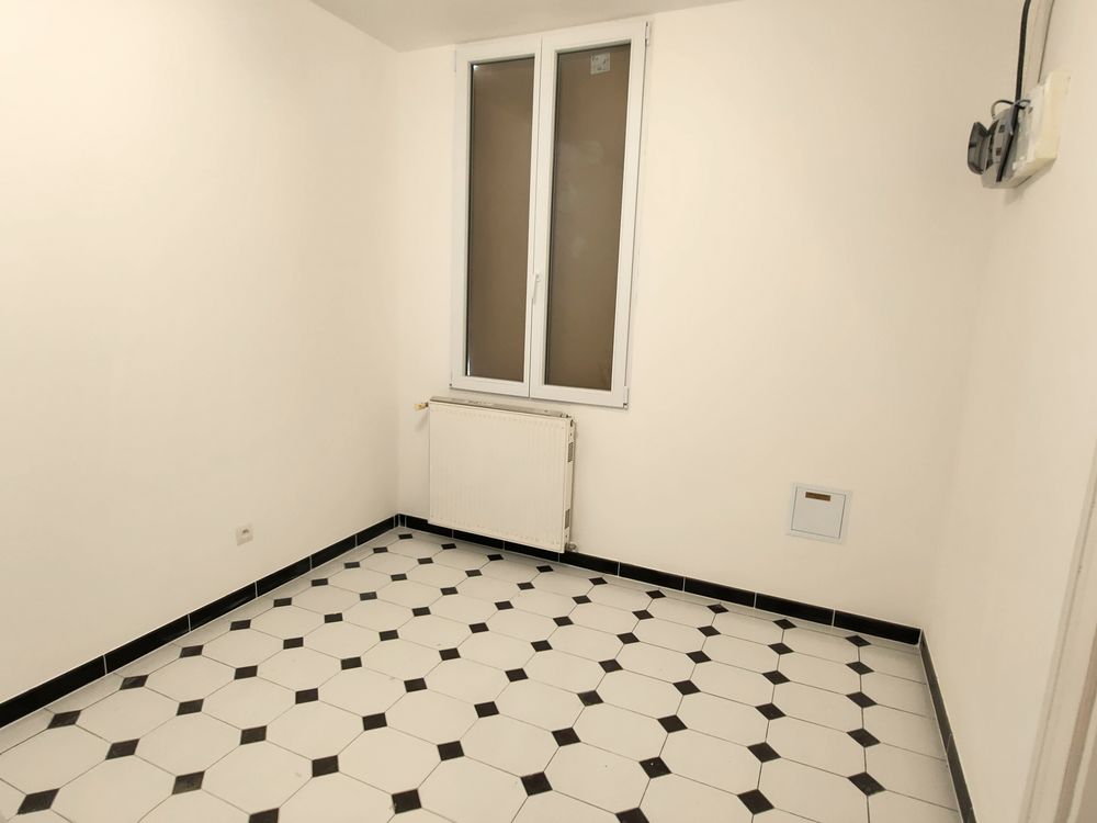 maison de ville , plein centre ville de Libourne ,