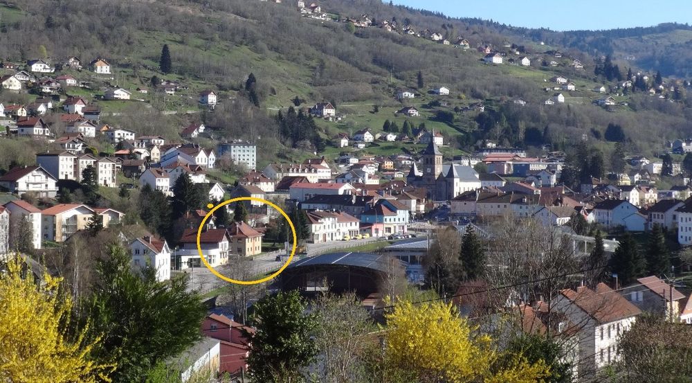 T5 meublé 75m²-3 chambres-jardin-parking-Centre La Bresse