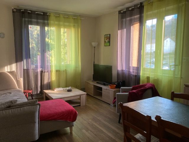 T5 meublé 75m²-3 chambres-jardin-parking-Centre La Bresse