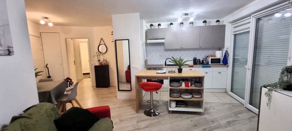 F3 calme & lumineux ? Terrasse ?Parking gratuit