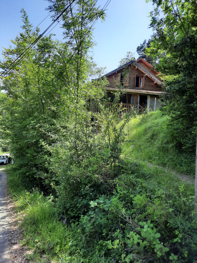 RARE ? Chalet, 200 m2 en pleine nature dans les Cévennes ?