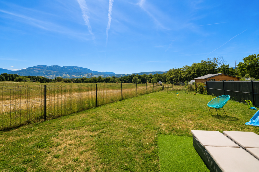 Maison jumelée 92 m² ? 3 chambres ? Vue montagnes ? Terrain