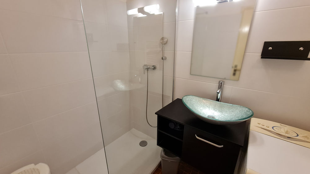 Beau T1 super RENTABLE à côté thermes, SUPER VUE 30M²