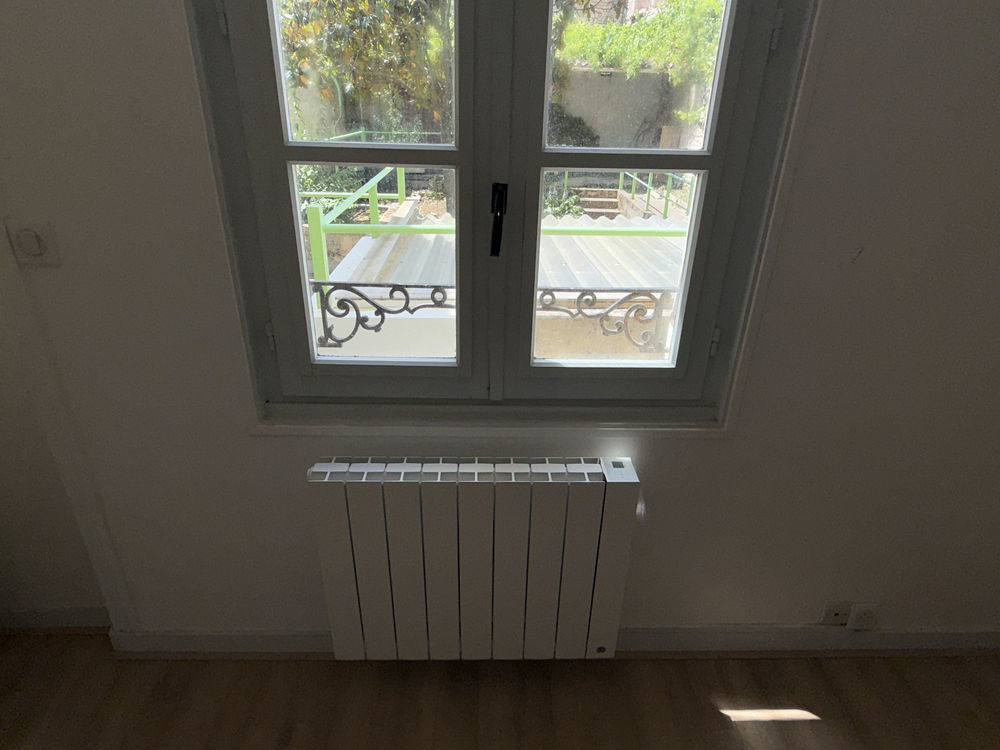 Studio avec cuisine ouverte, au calme, sur jardin intérieur