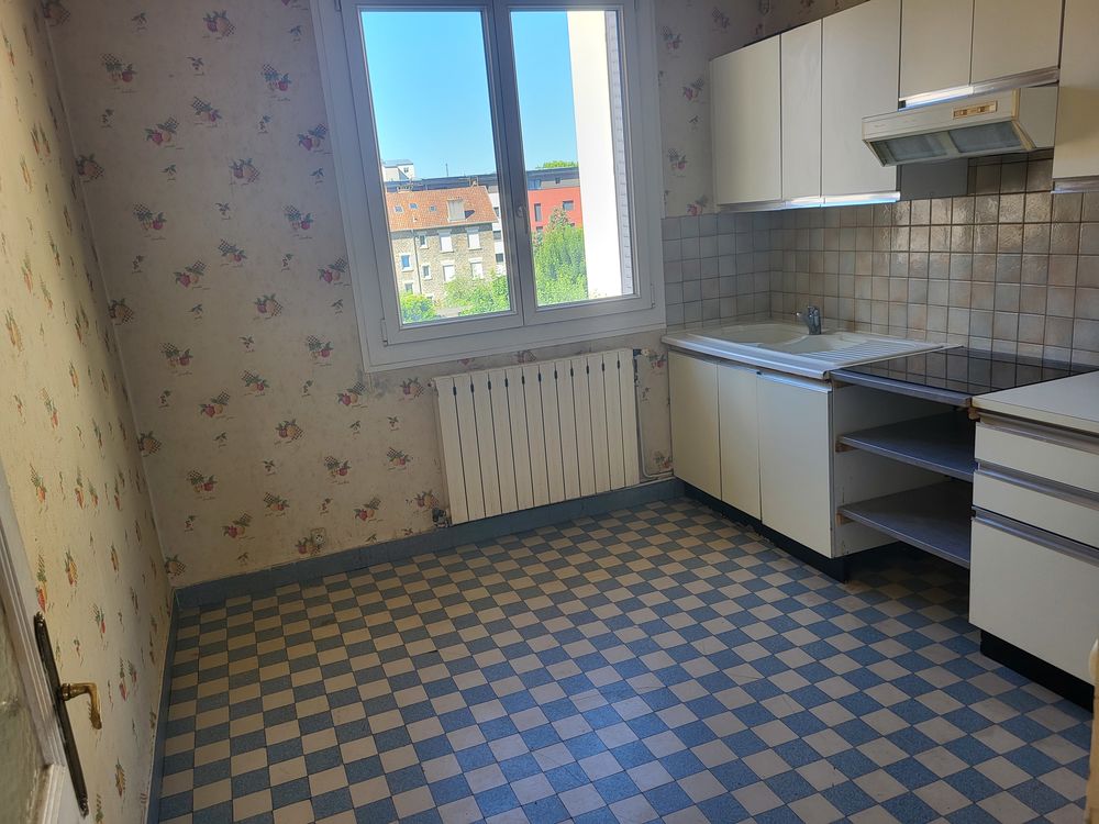 F3 61 m² à rafraichir - Dernier étage - Chaprais