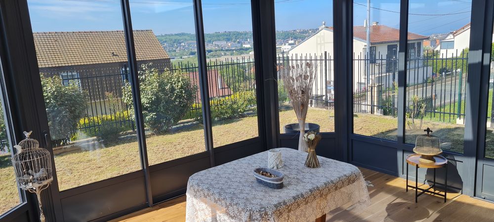 Villa 143 m² DPE B. 4 chambres, véranda vue mer