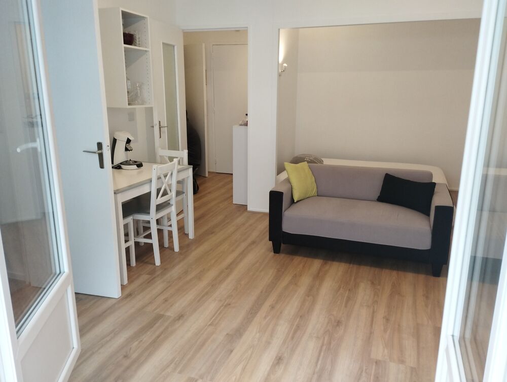 T1bis meublé 28 m2 + garage, cave et balcon