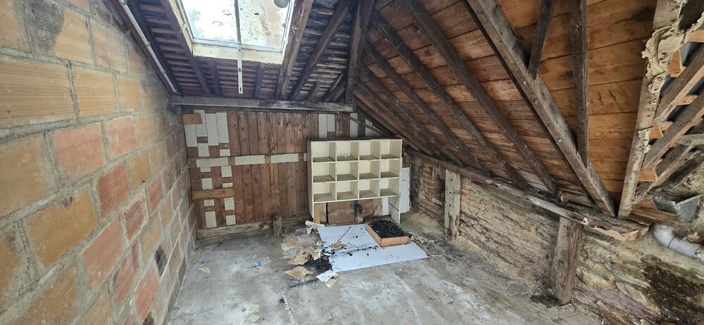 Cellier, garage à vélo/moto