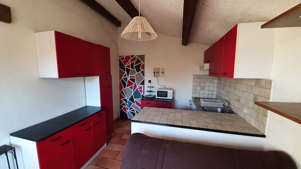 Studio Studio meublé de 40m2 au calme