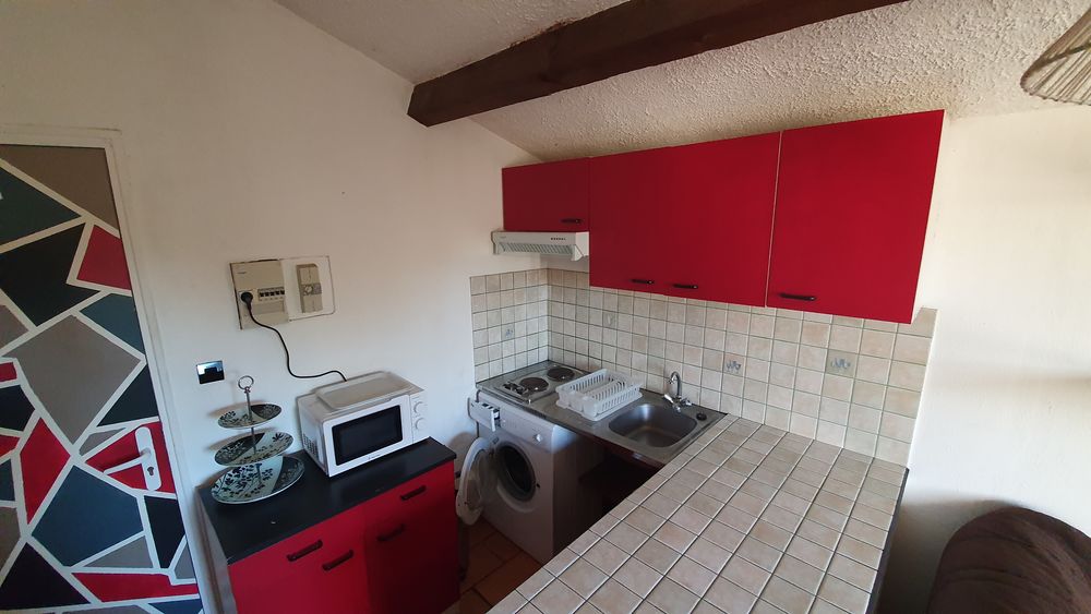 Studio Studio meublé de 40m2 au calme
