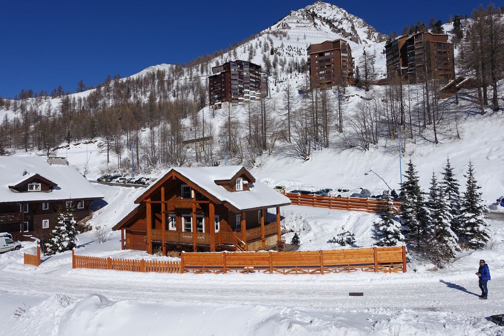 VRAI OPPORTUNITE CHALET A ISOLA 2000