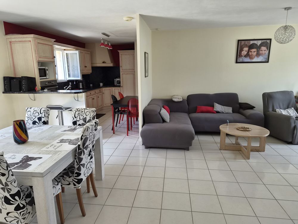 Maison 4 chambres sur 3227m2de terrain