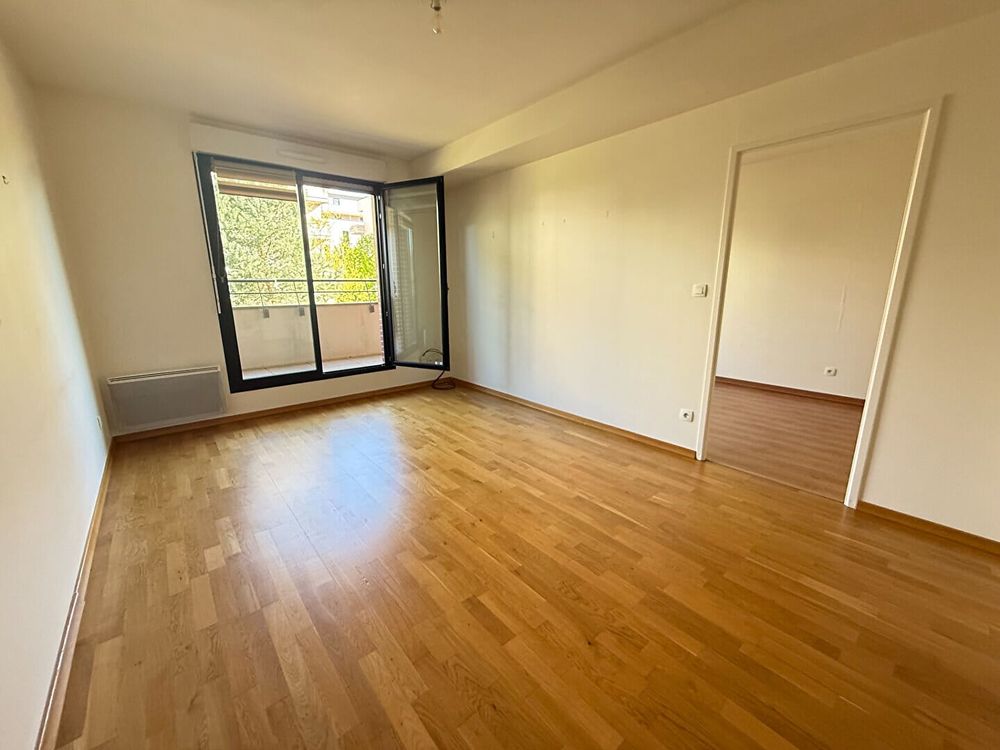 APPARTEMENT F3 ORLEANS